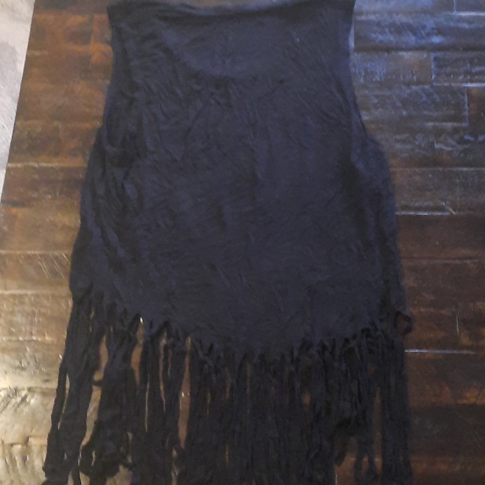 Fringed tank - Picture 5 of 5